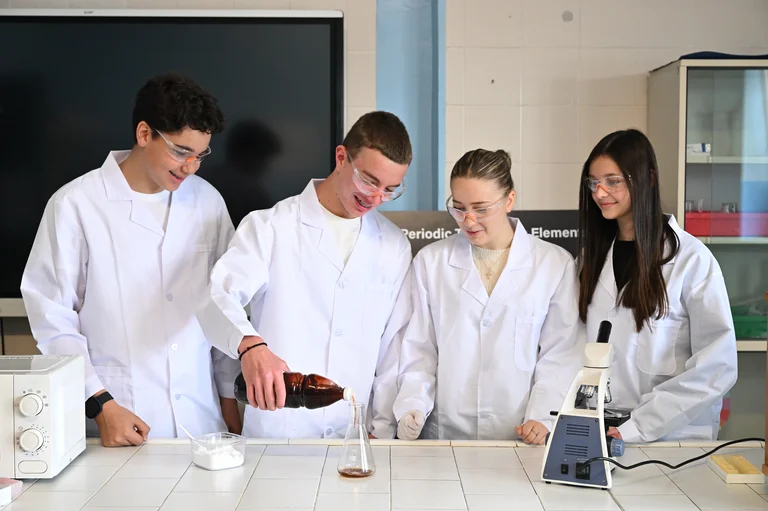 Liceo Scientifico Internazionale Cambridge